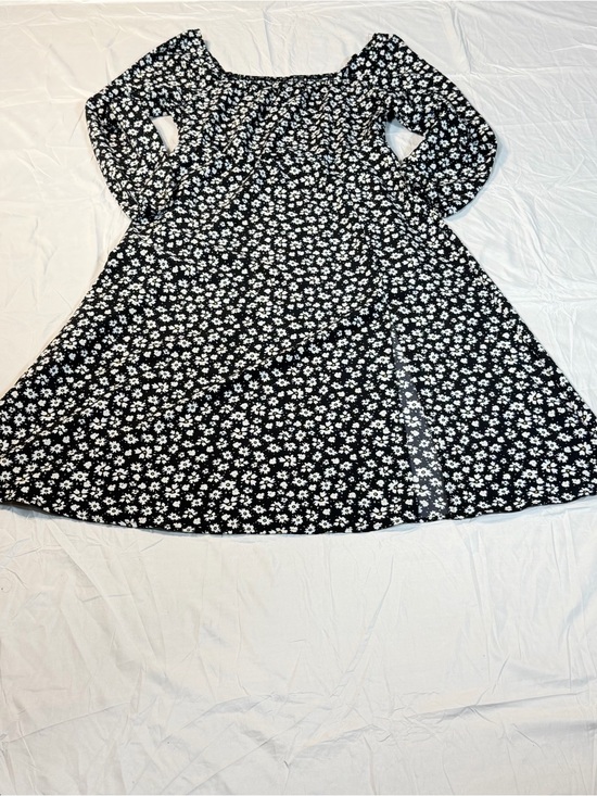 SHEIN Dresses & Skirts - SHEIN Black White Floral Square Neck Midi Dress Bishop Long Sleeve Size 1X